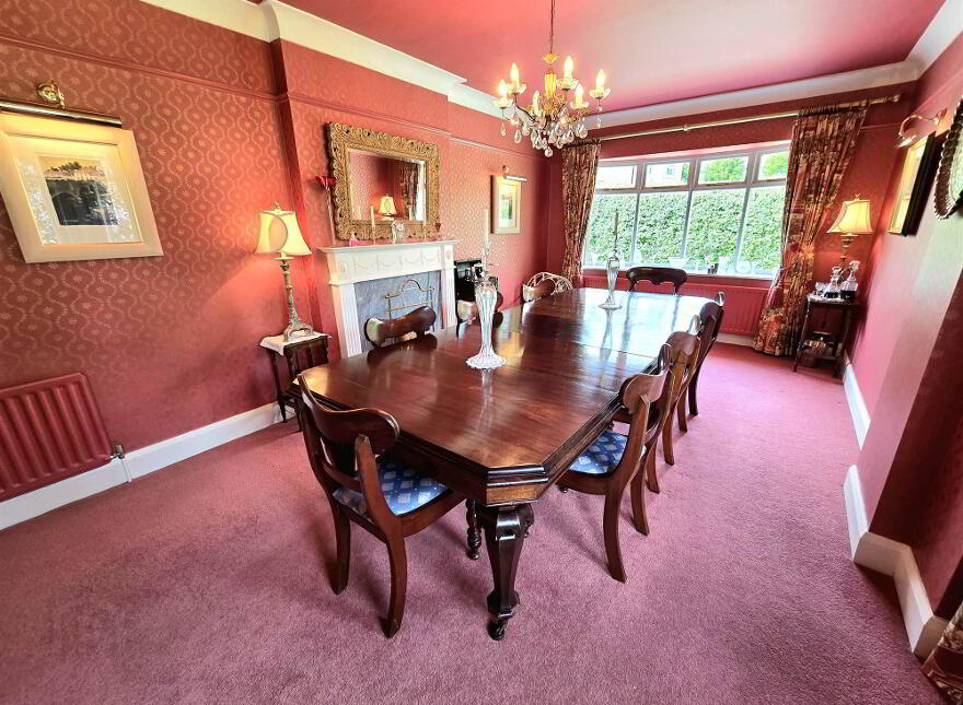 19 Dromore Road, Hillsborough, BT26 6HS