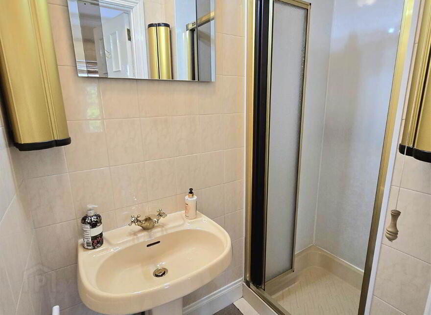 19 Dromore Road, Hillsborough, BT26 6HS