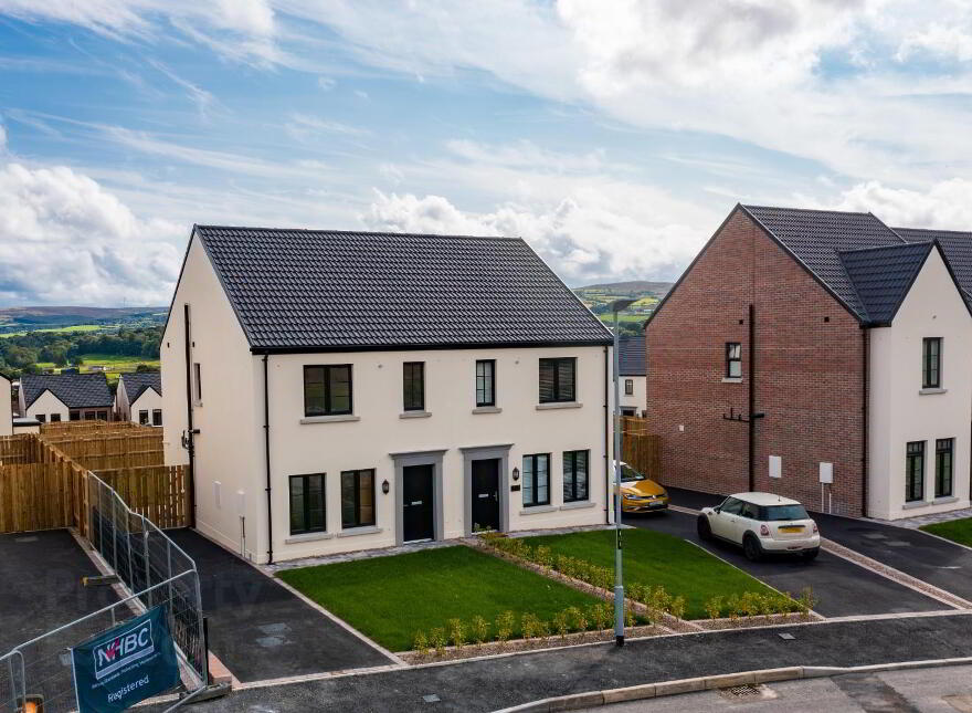 212 Beech Hill View, Drumahoe, Derry / Londonderry, BT47 3GF photo