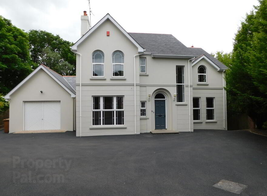 12 Castle Manor, Omagh, BT79 7BX photo