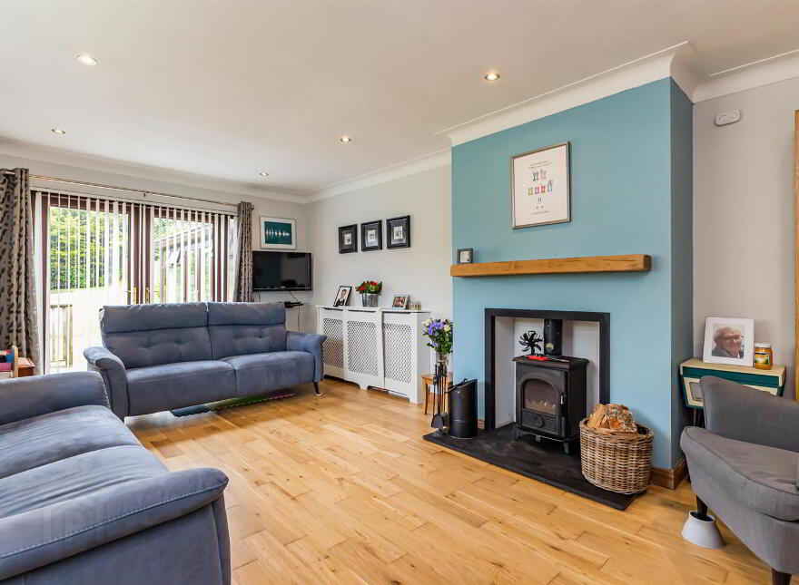 12 Quarry Lane, Dundonald, Belfast, BT16 2HG