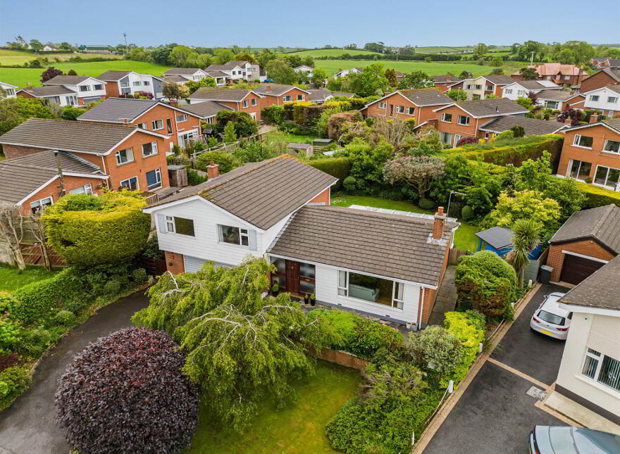 16 Deanfield, Bangor, BT19 6NX photo