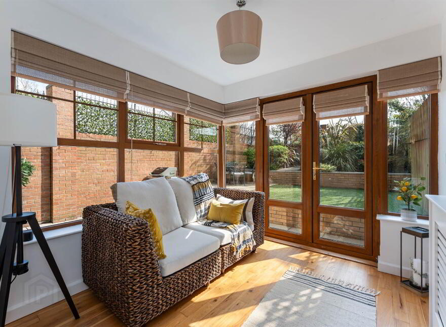 10 Ormiston Square, Belmont Road, Belfast, BT4 2RU