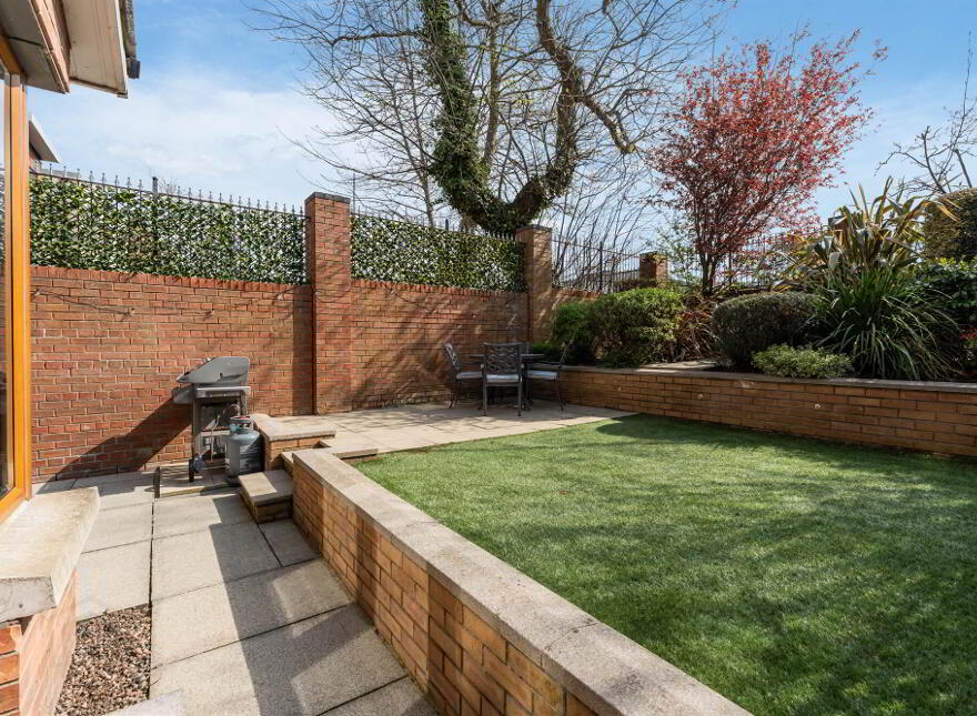 10 Ormiston Square, Belmont Road, Belfast, BT4 2RU
