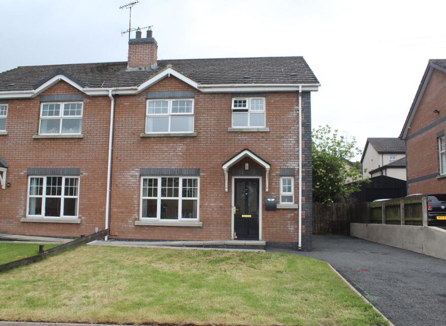 21 Ashleigh Grove, Rathfriland, Newry, BT34 5RT photo