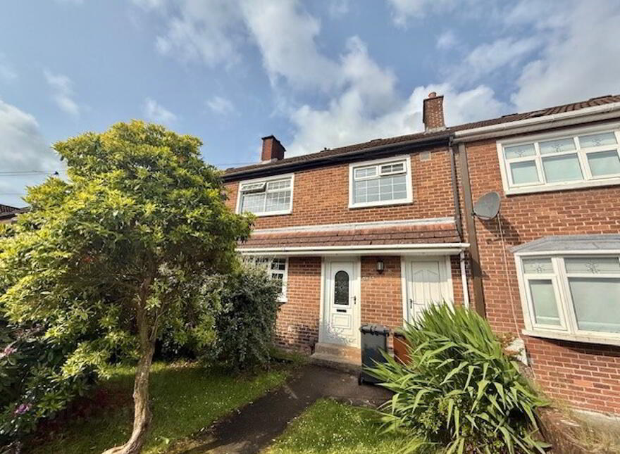 49 Dunmore Gardens, Creggan, Derry, BT48 9NL photo
