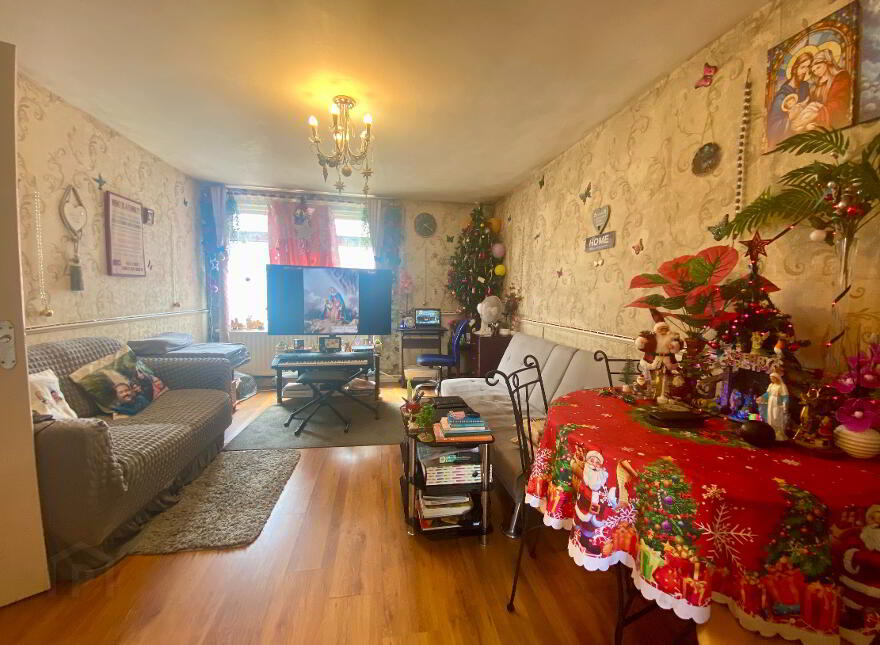 Apt 63 Rosebrook Grove, Carrickfergus, BT38 8NS
