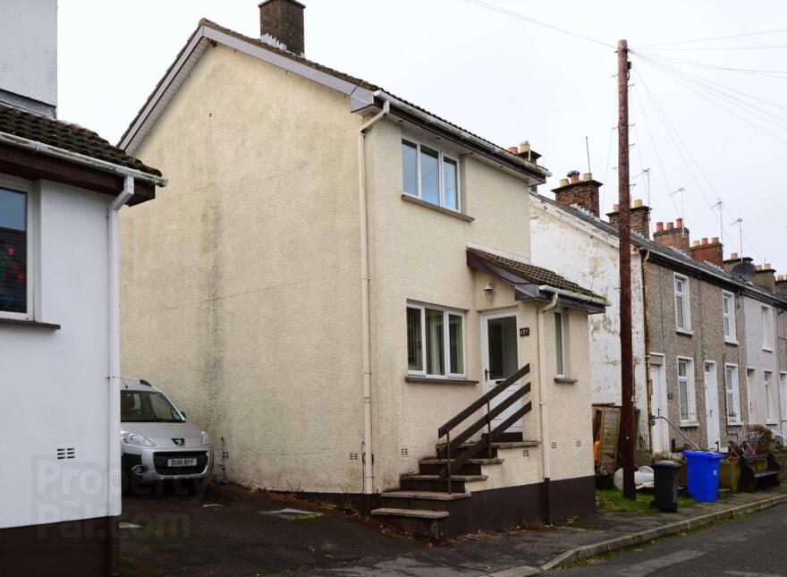 17c Meadowbank Avenue, Donaghadee, BT21 0HR photo