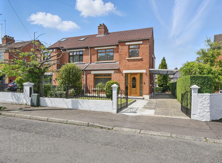 16 Ashton Park, Belfast, BT10 0JQ photo