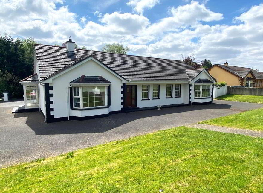 West Gate, 2 Drumboe Lower, Stranorlar, F93AW27 photo