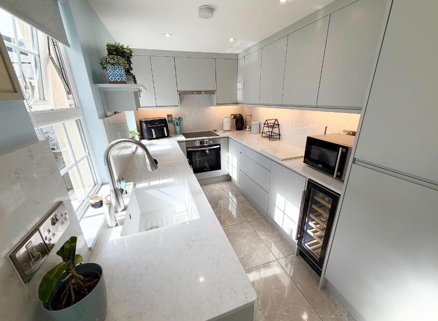 37 Rosemount Avenue, Derry, BT48 0HJ