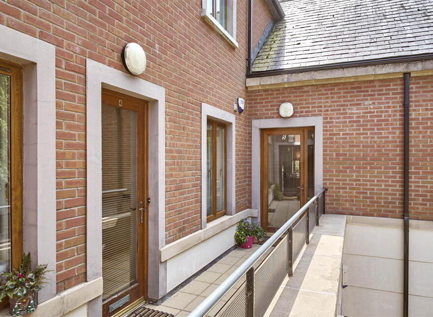 Apt 5 The Fairways, 40 Church Road, Helen's Bay, BT19 1TP