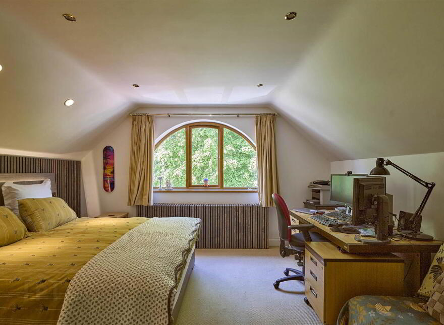Apt 5 The Fairways, 40 Church Road, Helen's Bay, BT19 1TP