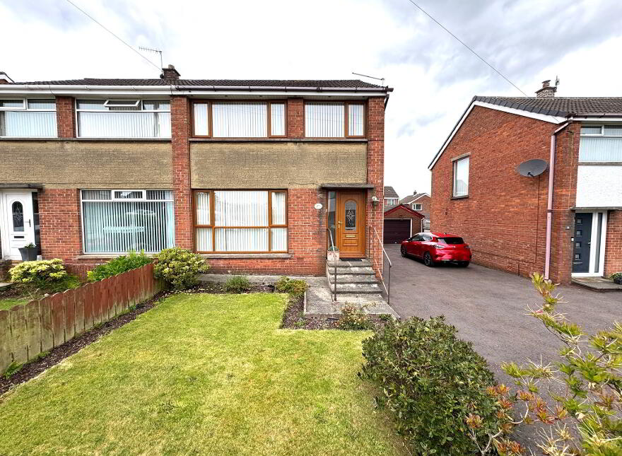 30 Fairview Gardens, Newtownabbey, BT36 6QF photo
