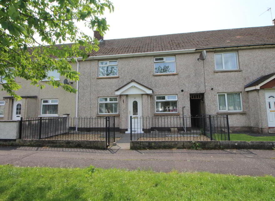 80 Sunnylands Avenue, Carrickfergus, BT38 8JG photo