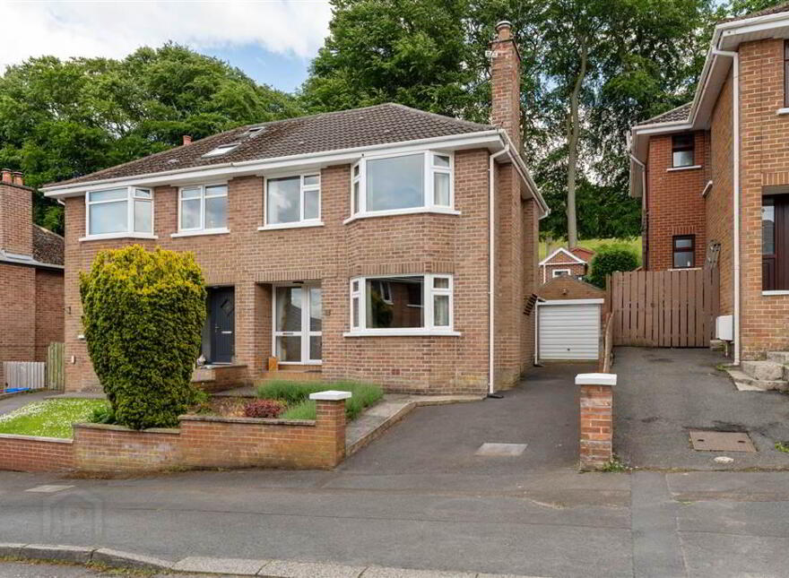 40 Beechgrove Avenue, Belfast, BT6 0NF