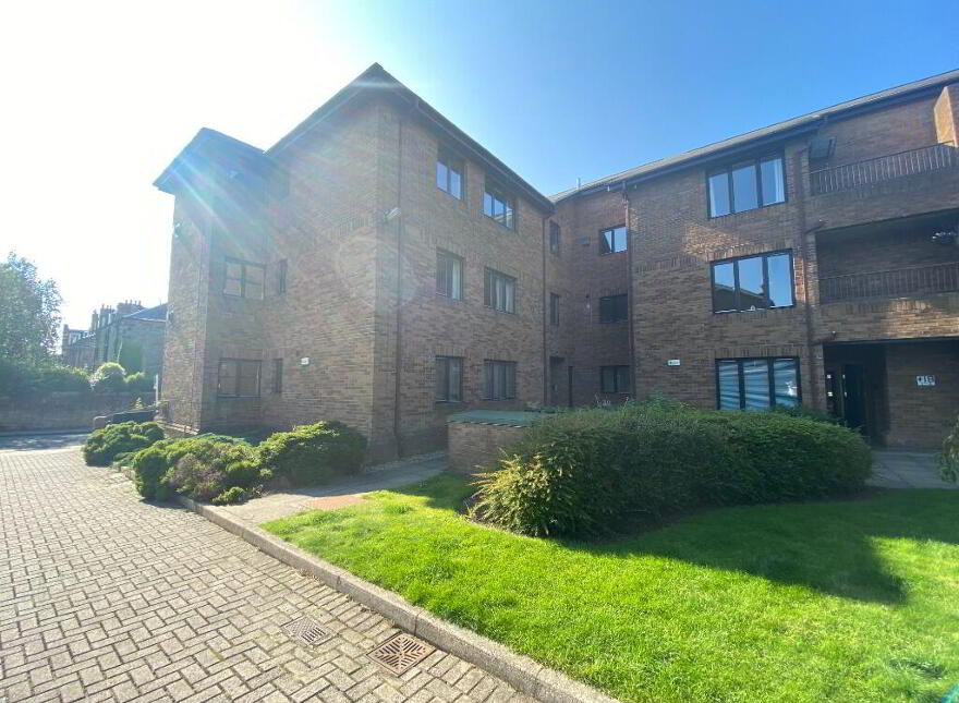 1a Fairacre Court, Abbotsford Crescent, Morningside, Edinburgh, EH10 5DY photo