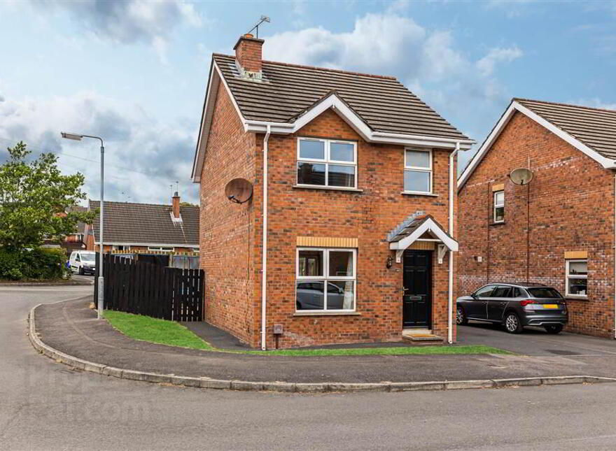 69 Meadowvale Crescent, Bangor, BT19 1HX photo