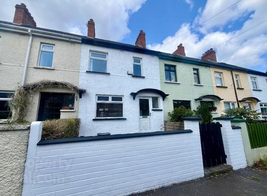 7 Ava Gardens, Belfast, BT7 3BW photo