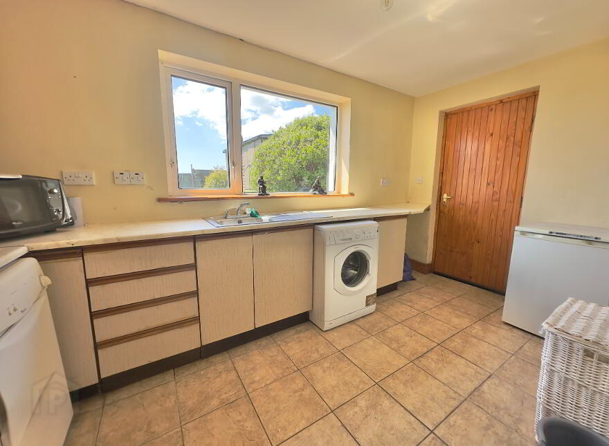 Trumroe House, Lifford Road, Raphoe, F93XD43