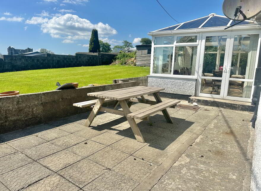 Trumroe House, Lifford Road, Raphoe, F93XD43