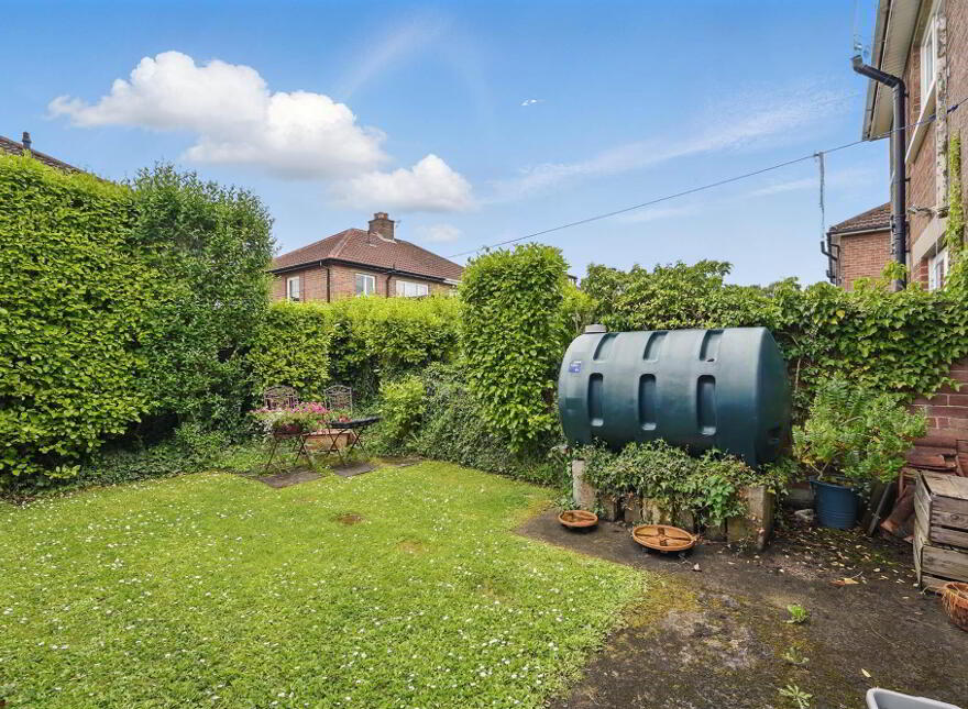 18 Prince Edward Drive, Belfast, BT9 5GB