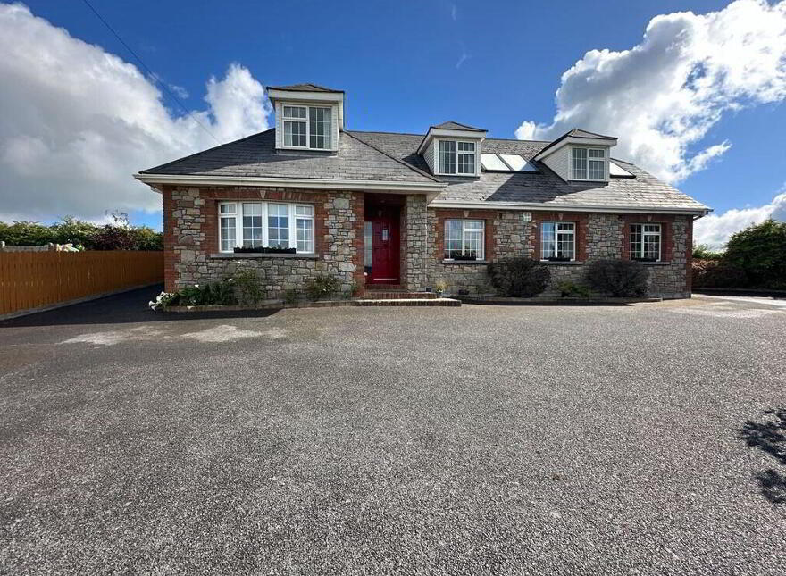 Emerson Lodge, Harlinstown, Slane, C15DP20
