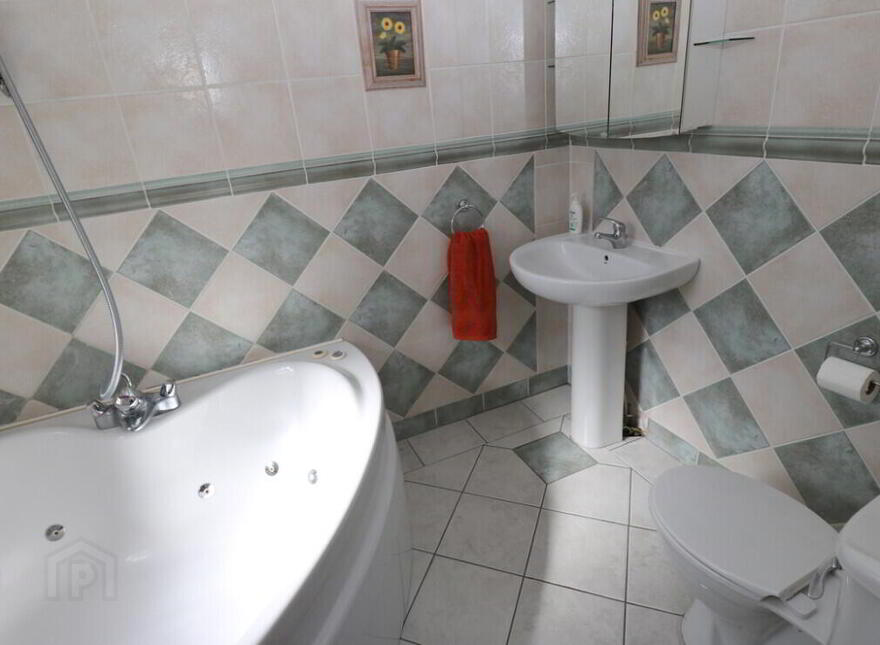 Emerson Lodge, Harlinstown, Slane, C15DP20