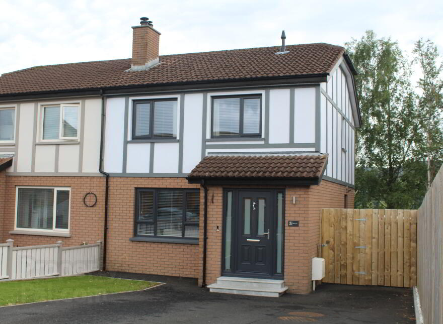 5 Lisieux Court, Warrenpoint, Newry, BT34 3TN photo