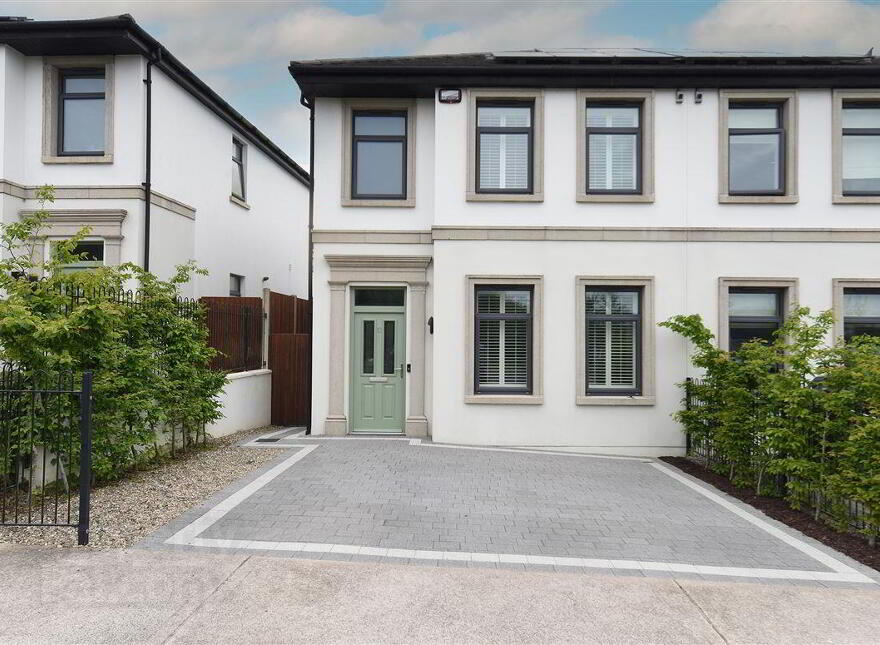 12 Ring Finnan Avenue, Kinsale Manor, Kinsale photo