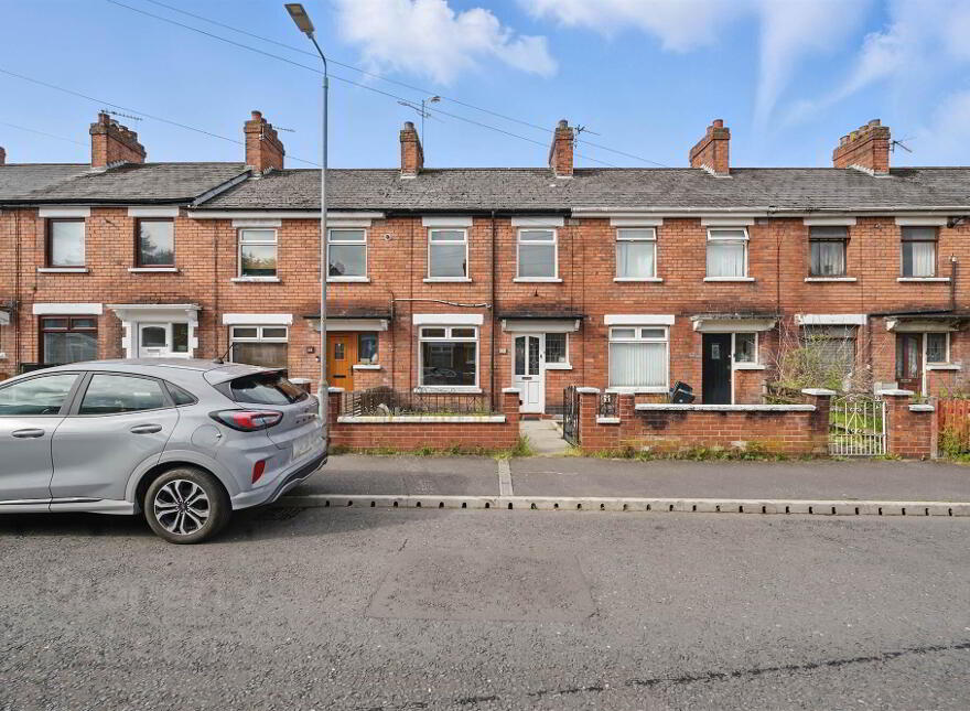28 Sandbrook Park, Belfast, BT4 1NL photo