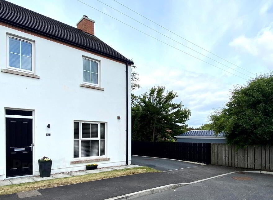 17 Bowens Mews, Craigavon, BT66 7WN photo