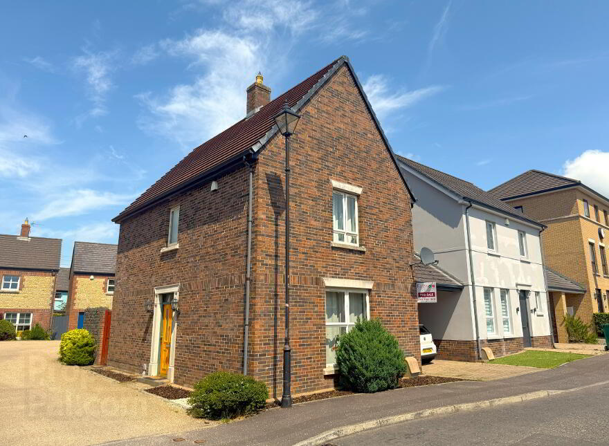7 Lady Wallace Forge, Lisburn, BT28 3WQ photo