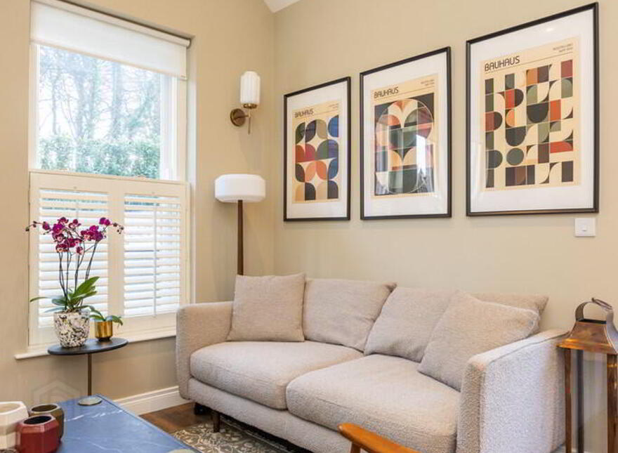 South Gate Lodge, 2 Lady Ishbel Boulevard, Belvoir Park, Belfast, BT8 8SJ