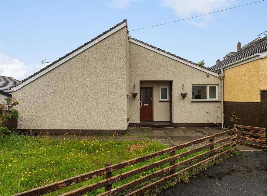 32 Lindisfarne Road, Downpatrick, BT30 6HP photo