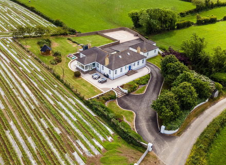 Sliabh Cuan House, 9 Mountain Road, Portaferry, BT22 1PL
