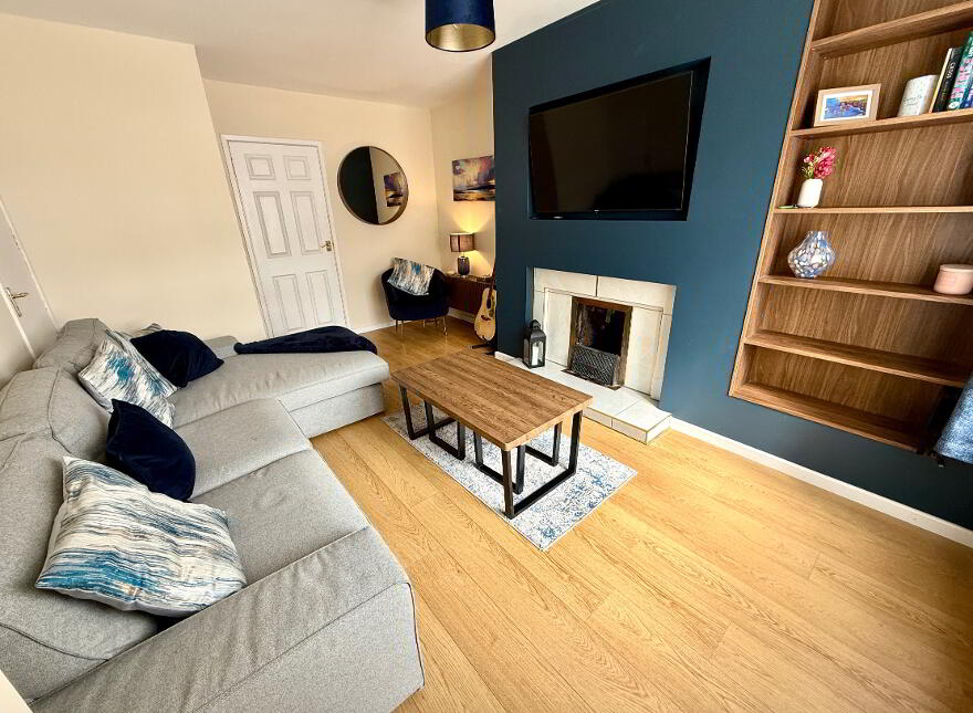 54 Kingsmere Gardens, Waterisde, L'Derry, BT47 5TR