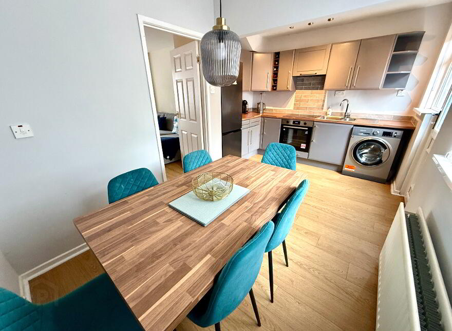 54 Kingsmere Gardens, Waterisde, L'Derry, BT47 5TR