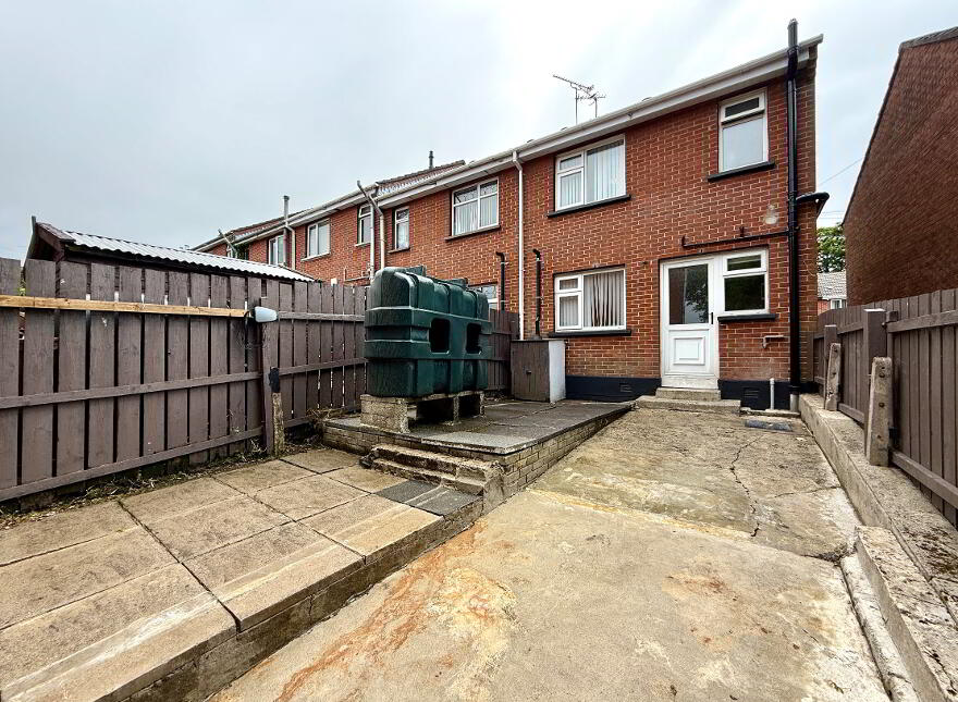 54 Kingsmere Gardens, Waterisde, L'Derry, BT47 5TR