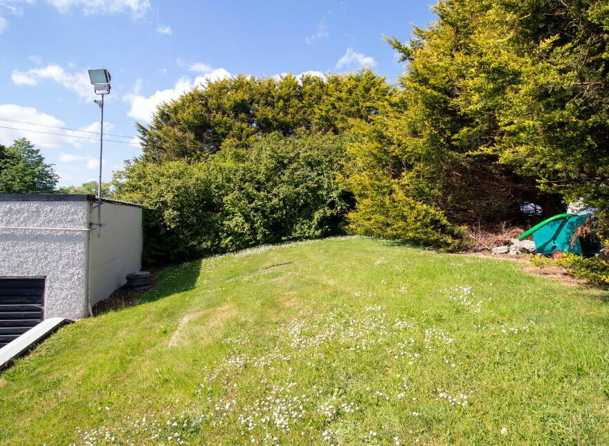 The Lavey Inn, Dublin Road, Knockanoark, Cavan Town, H12P793