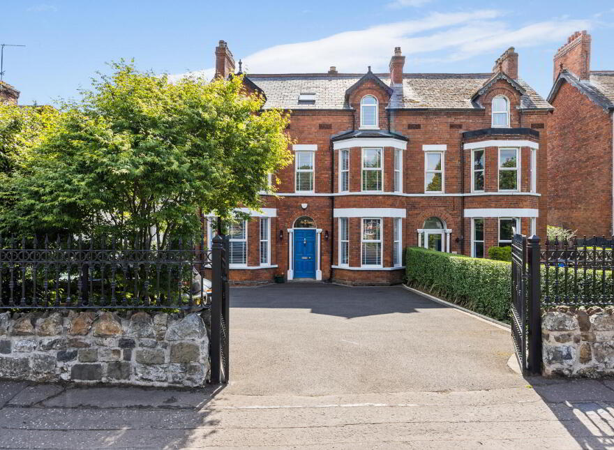 Laurento, 671 Antrim Road, Belfast, BT15 4EG photo