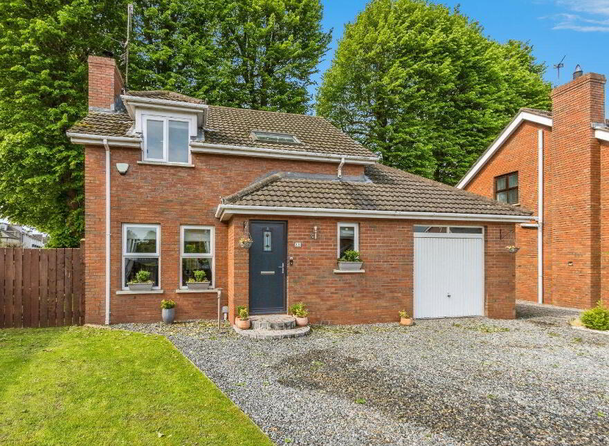 15 Millvale, Ballinderry Lower, Lisburn, BT28 2FA photo