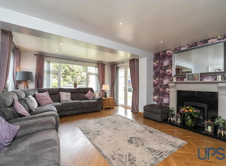 73 Glenveagh Drive, Lenadoon, Belfast, BT11 9QA
