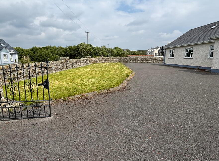 Portnoo Road, Ardara, F94PW24