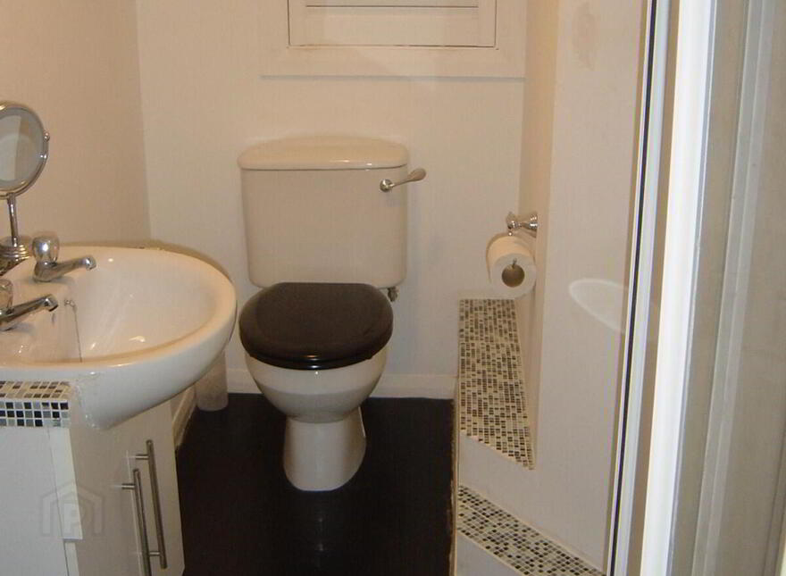 703 Bradbury Court, 10 Jubilee Road, Belfast, BT9 7JL