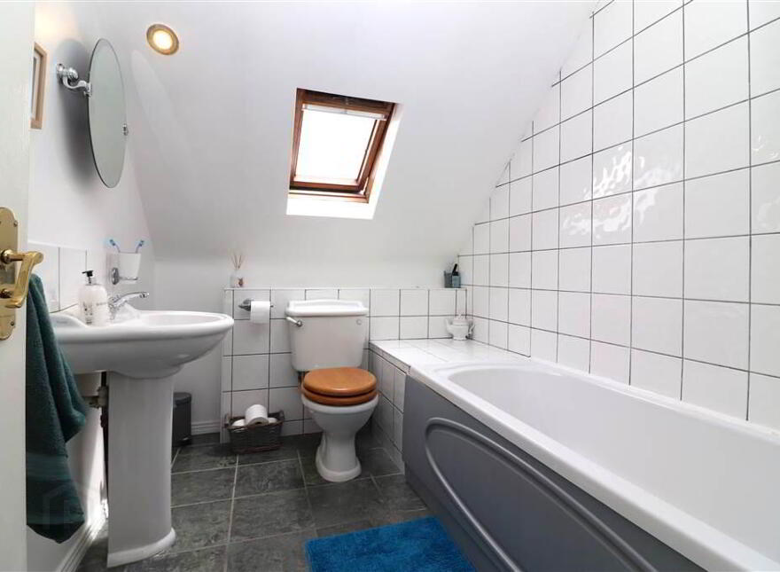 10 Alpha Court, Belfast Road, Lisburn, BT27 4EQ