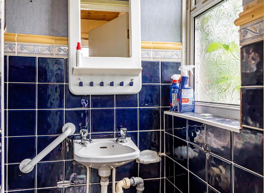 64 Abbot Crescent, Newtownards, BT23 8UD