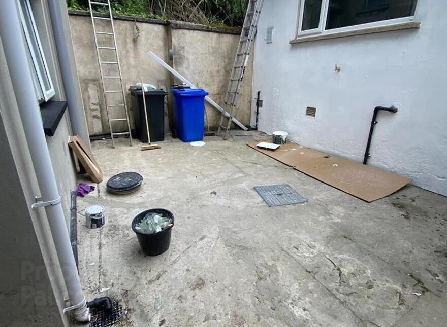 9 Ebrington Terrace ROOM LET, Londonderry, BT47 6JS photo