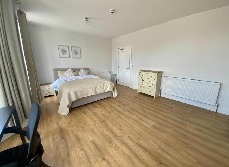 9 Ebrington Terrace ROOM LET, Londonderry, BT47 6JS