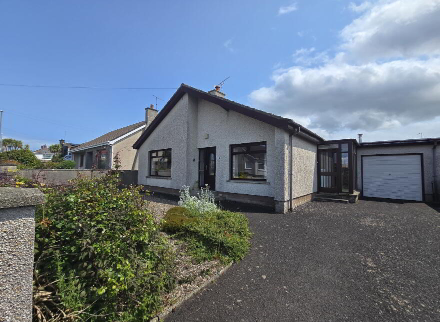 6 Ballaghmore Avenue, Portballintrae, BT57 8RX photo